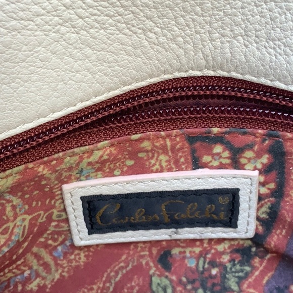 ✨SALE!✨Carlos Falchi Ivory Clutch With Chain Perfect!💓 - Picture 6 of 8